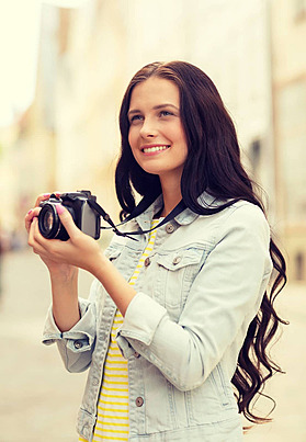 pngtree-smiling-teenage-girl-with-camera-teenager-woman-foreign-photo-image_18925520